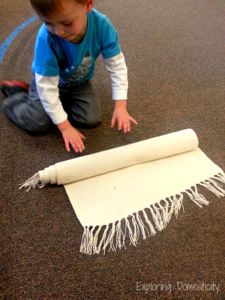 less mess playtime with a montessori work mat