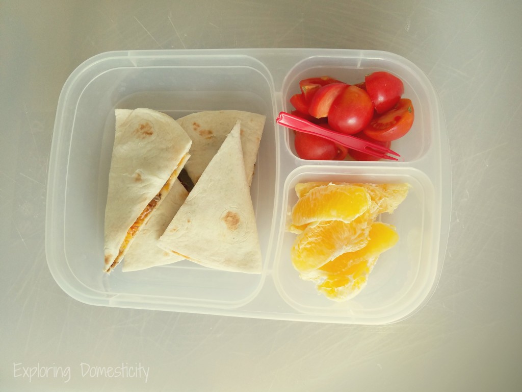 Taco Quesadilla with dinner leftovers - School Lunch Ideas: healthy food and the best containers