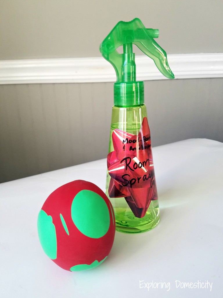 Easy and Inexpensive DIY Teacher Gift with Essential Oils: Mood-Boosting Antibacterial Room Spray & Easy Stress Ball