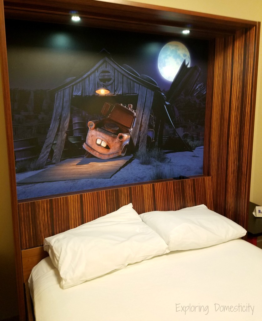 WDW Art of Animation Cars Suites murphy bed