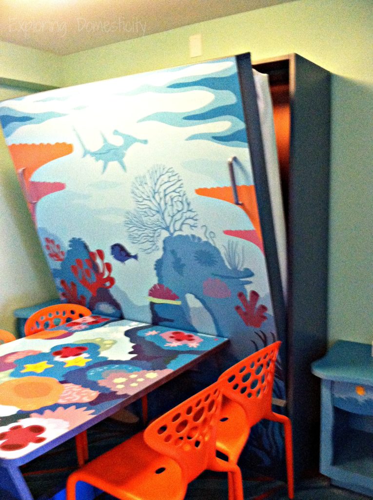 Art of Animation Nemo Suites murphy bed