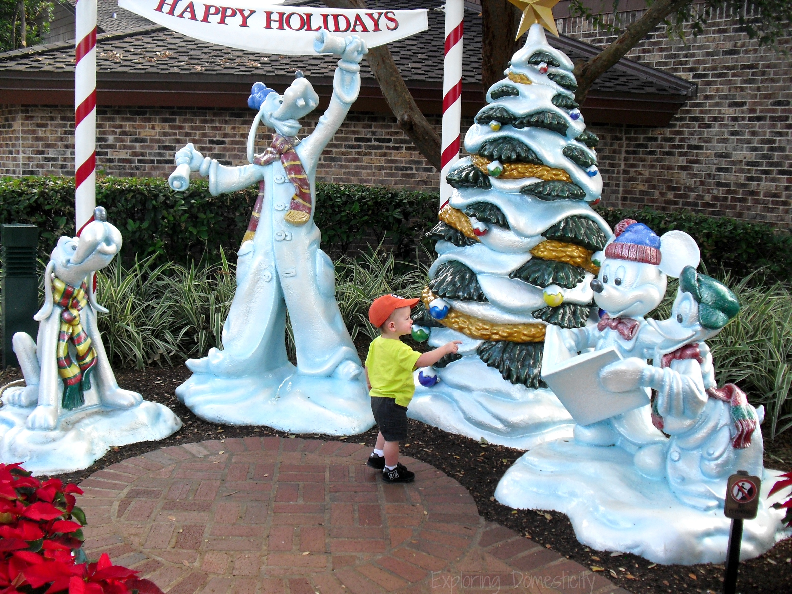 Disney World Christmas Why Walt Disney World for the holidays is a must!