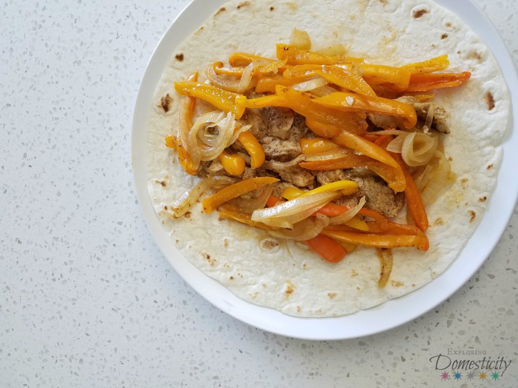 chicken fajitas in six minutes - quick healthy lunch for one