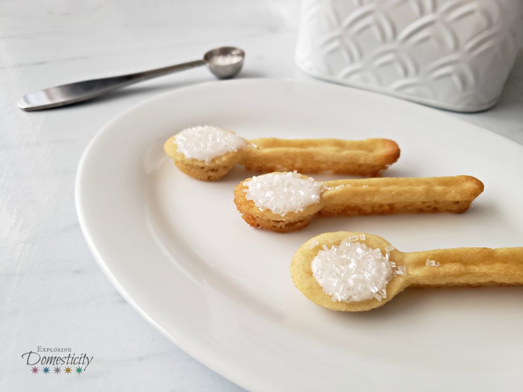 Spoonful of Sugar... Cookies - fun little cookie for a tea party or Mary Poppins Returns party