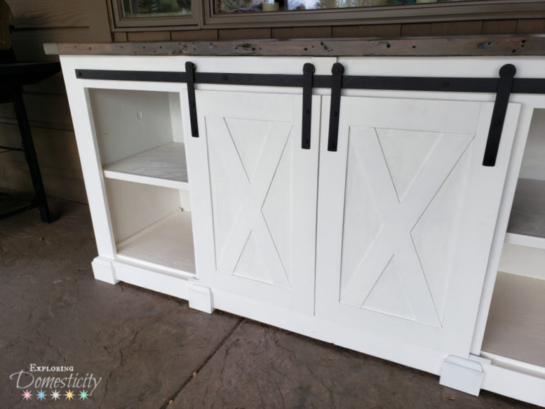 DIY Farmhouse Bedroom Furniture ⋆ Exploring Domesticity