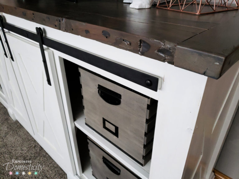 DIY Farmhouse Bedroom Furniture ⋆ Exploring Domesticity