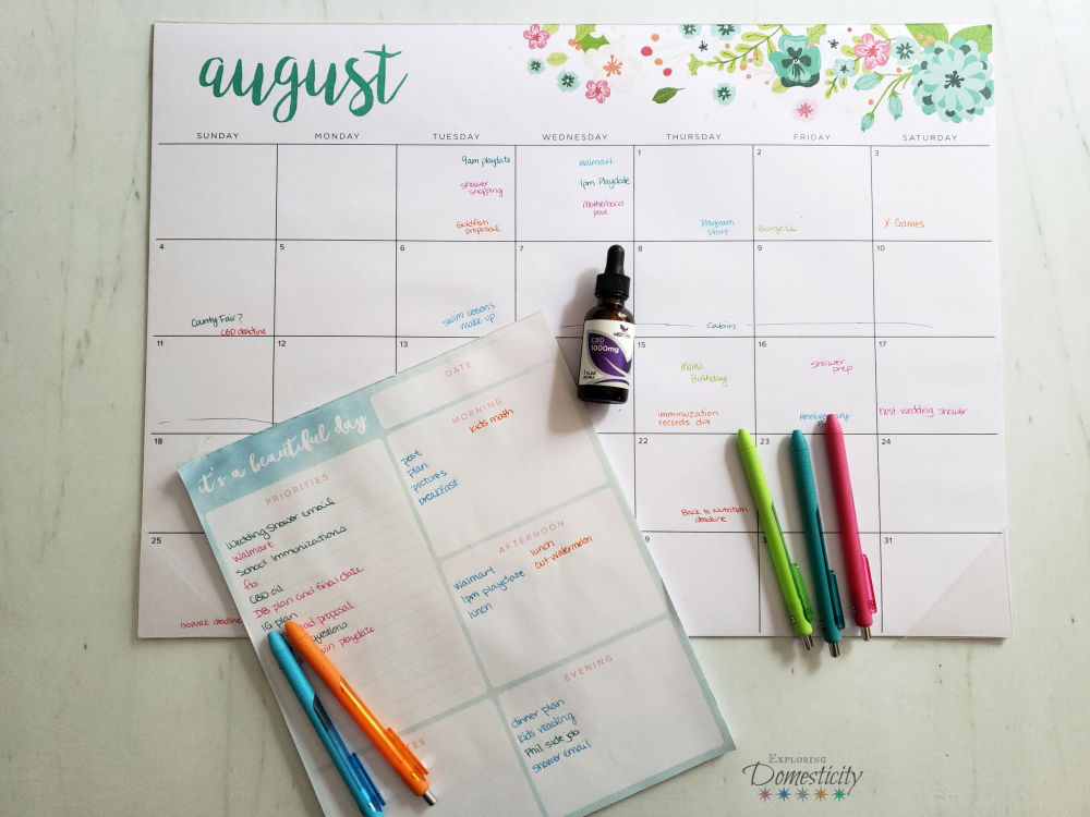 Busy Mom Life Calendar, pens, and to-do list