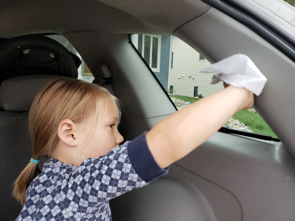 Mom car cleaning - easy wipes and getting kids to help