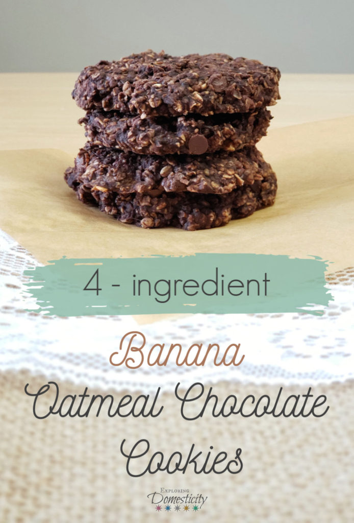 4-ingredient Banana Oatmeal Chocolate Cookies