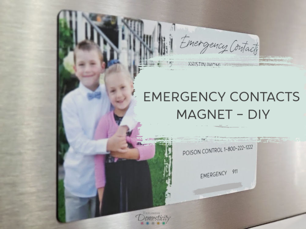 DIY Emergency Contacts Magnet on the refrigerator feature