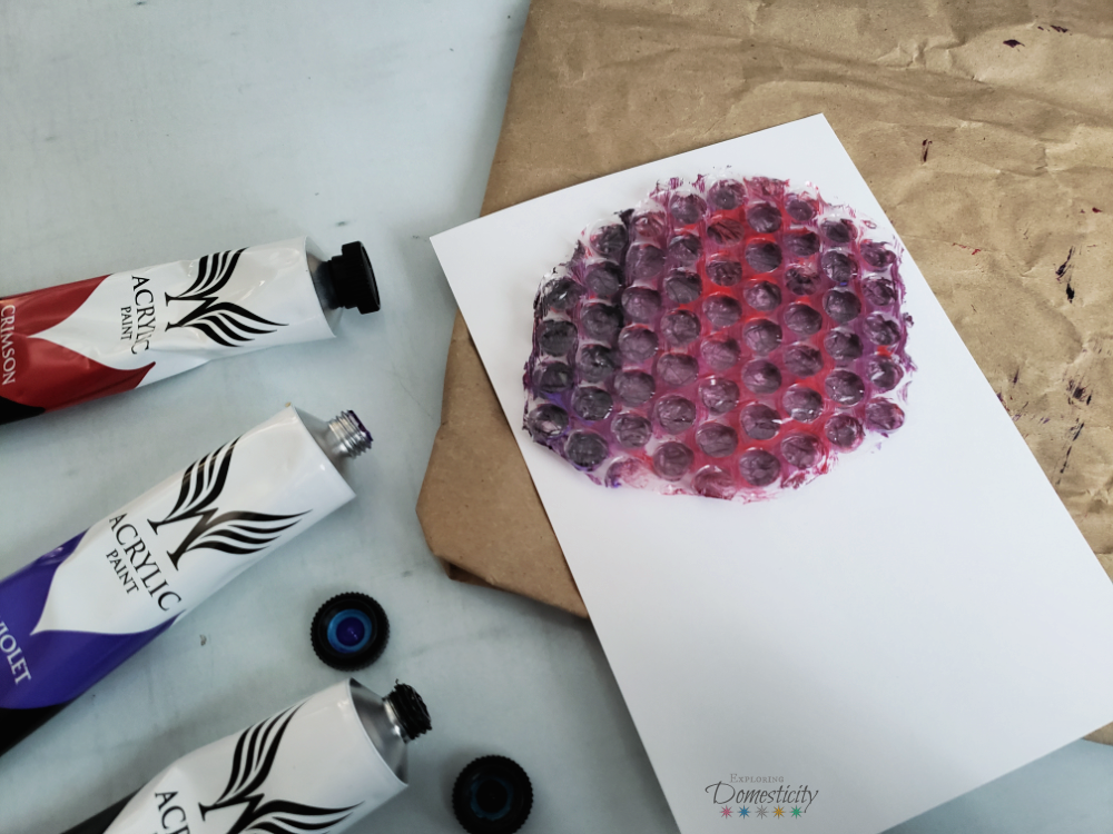 Berry Bubble Wrap Painting Craft (1)